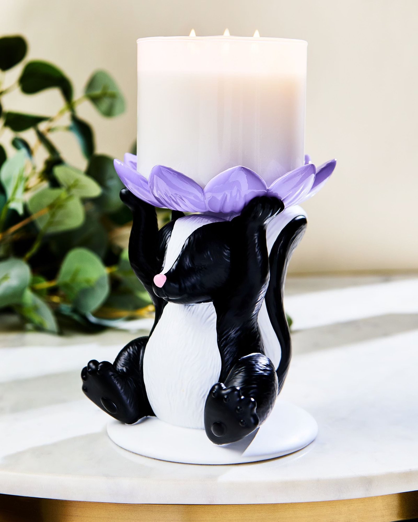 Flowery Skunk Pedestal 3-Wick Candle Holder - Image 2